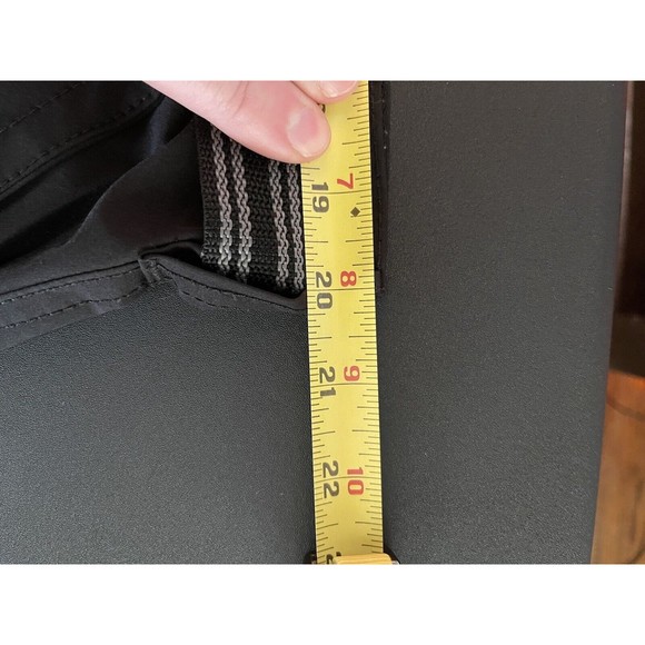 Iron Co  Belted Stretch Performance Hybrid Cargo Shorts Black   Size 38 - Picture 4 of 6